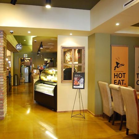 Arirang Tourist Hotel Changwon Exterior photo