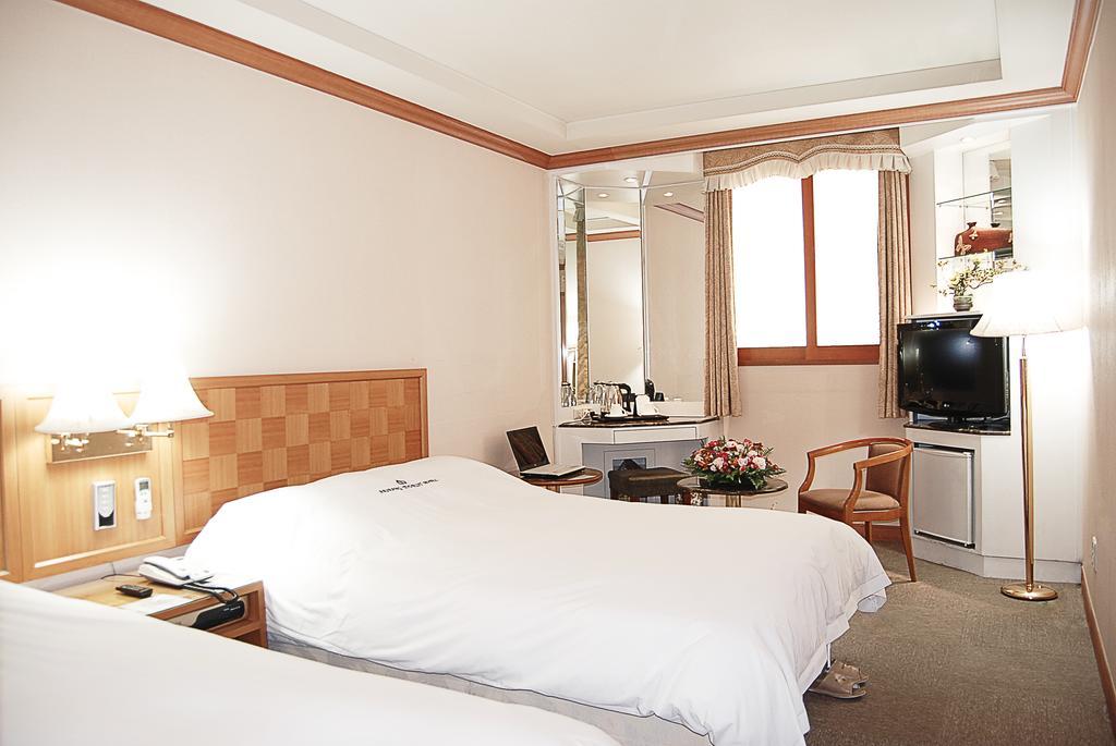 Arirang Tourist Hotel Changwon Room photo