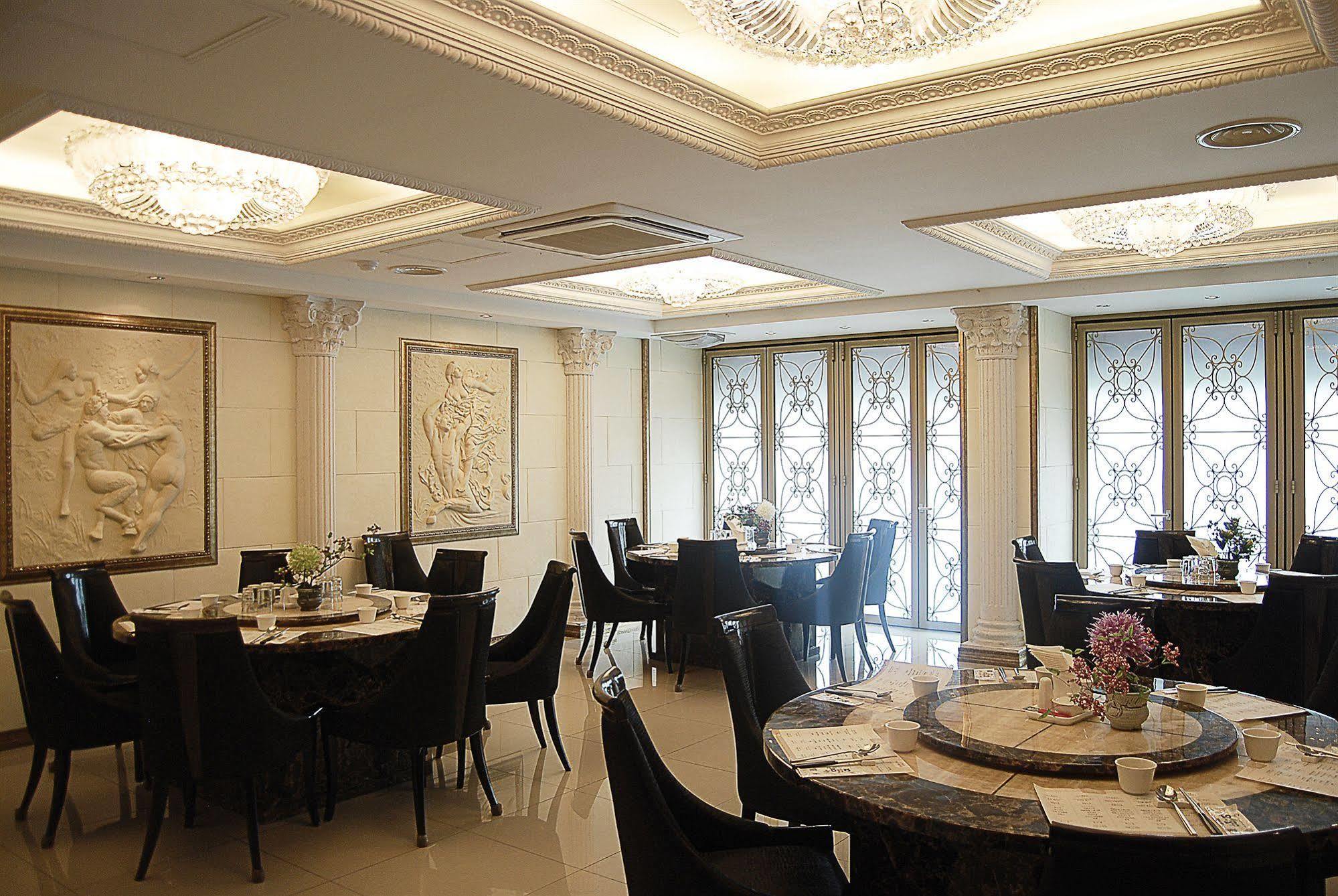 Arirang Tourist Hotel Changwon Exterior photo